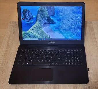 Herní / multimediální notebook ASUS F556U