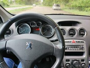 Peugeot 308SW, 1.6 HDI, 80kW, r.v.2009, panorama