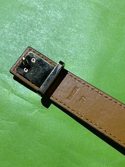 Náramek Louis Vuitton (zlatý)