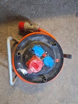 Prodlužovací kabel 400v a 240v