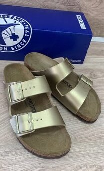 Dámské zlaté pantofle Birkenstock 38