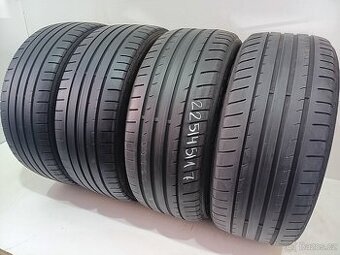 Letní pneu 225/45/17 Dunlop