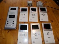 Digitální systém audio video zvonků pro 6 bytů