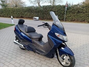 Suzuki Burgman 400 ,super cena, české doklady, platná STK