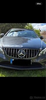 Mřížka Mercedes Benz E