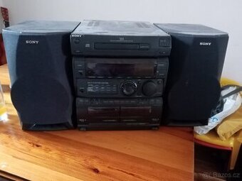 Věž Sony 551