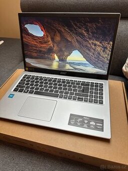 Notebook Acer Aspire 3 (A315-35) - top stav - záruka