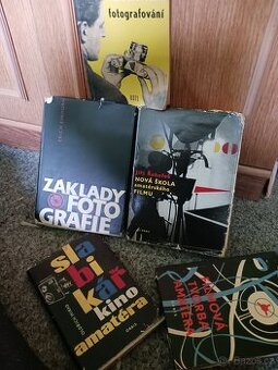 Staré knihy o fotografování a filmování