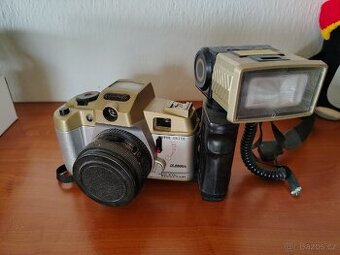 Fotoaparáty Canomatic DL2000A a Polaroid 635CL