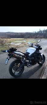 Triumph Street Triple 675R