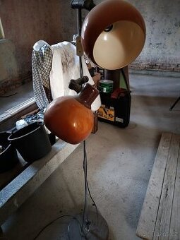Stojscí lampa ze 60. let