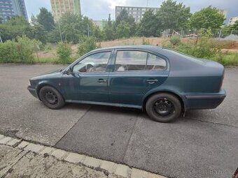 Škoda Octavia I 1.6 55 Kw - 1