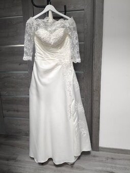 Svatební šaty s vlečkou vel. 36/38