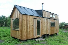 Zařízený Tinyhouse 7,5 x 2,5 x 4m