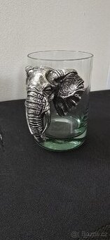 Cínová pivní sklenice