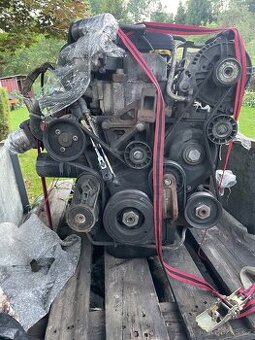 Chrysler Voyager 2,5 TD motor