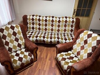 Prodám rozkládací gauč s dvěmi křesly