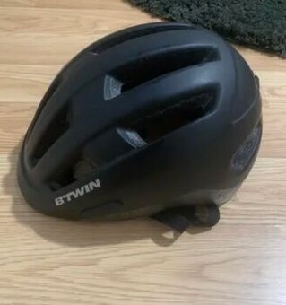 Cyklistická přilba Btwin