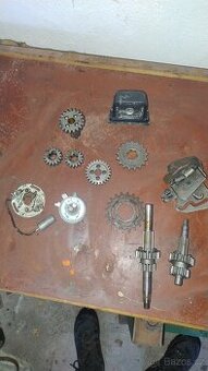 Díly Jawa 350 bizon,panelka