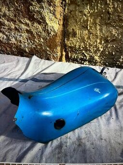 Prodám prsa Jawa Pionýr originál lak