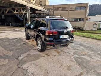 Volkswagen Touareg edice King Kong rok: 2005, 5.0tdi, Nová S