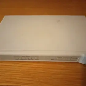 8 portový switch 3COM 3C16791A