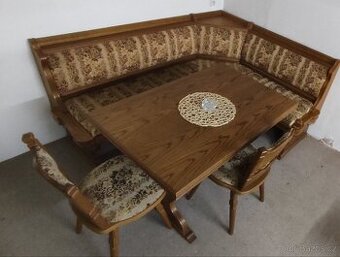 Rohová jídelní sestava – rozkládací stůl + lavice + 2 židle