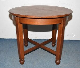 Starožitný rozkládací jídelní stůl