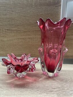 Váza a Popelnik - hutní sklo - růžová barva - autor Jaroslav