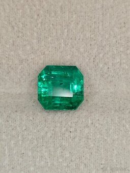 Prírodní smaragd drahokam - 2.88 ct