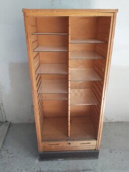 SKŘÍŇ REGISTRAČNÍ