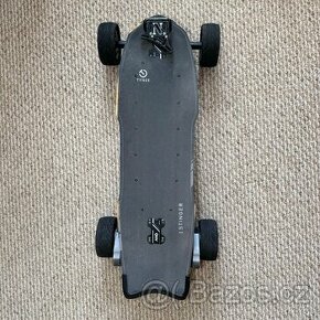 Elektrický skateboard / longboard - Tynee Stinger - upravený