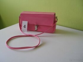 Prodám nenošenou malou růžovou kabelku.
