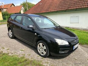 Ford Focus 1.6i 74kw, rok 2007