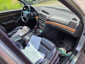 Bmw e38 740i v8