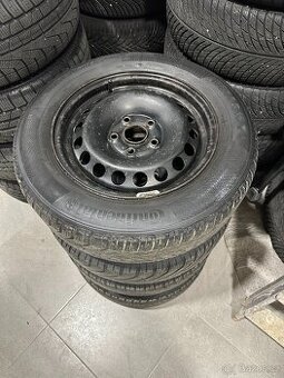 Plechové disky + zimní pneu (5x112 195/65 R15)