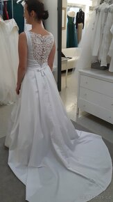 Svatebni saty vel 40
