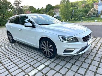Volvo V60, 2.4 158 kW D6 AWD HYBRID R-DESIGN