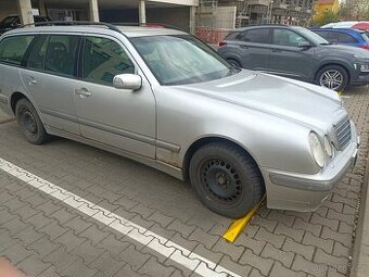 Mercedes Benz 270 cdi