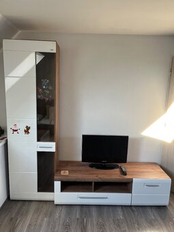 Prodám obývací stěnu včetně konferenčního stolku