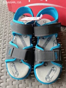 Nové chlapecké sandále Superfit , vel.32