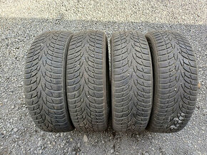 Zimní pneu Nokian 185/60/15 88T