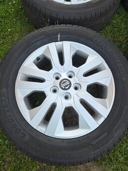 Sada Nissan 6x17 ET50 5x114,3x66 - 215/60/17C