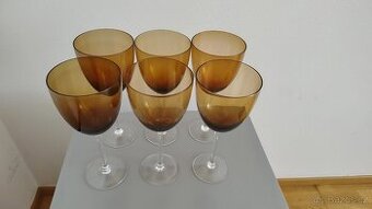 3 sady skleniček