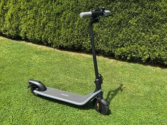 Elektrokoloběžka Ninebot KickScooter E2