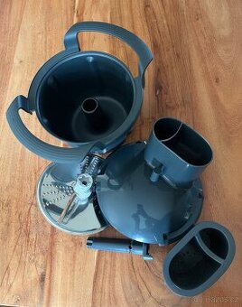Thermomix ( TM6 ) kráječ