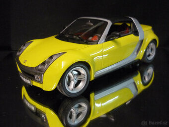Smart Roadster Bburago 1/18