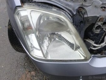 Opel Meriva - přední světla - 1