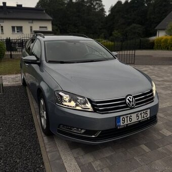 VW Passat 2.0 TDi 103 kW 6Q CarPlay,Tažné, BiXenony, krásný