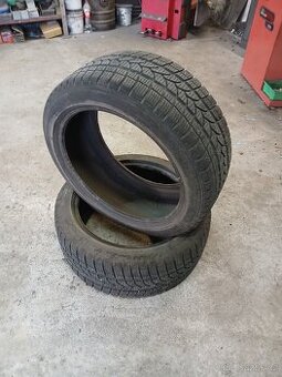 Zimní pneu 235/45R18